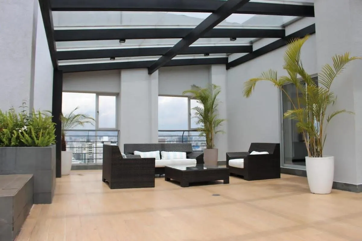 Suite Cosmopolitan Park Quito Apartamento