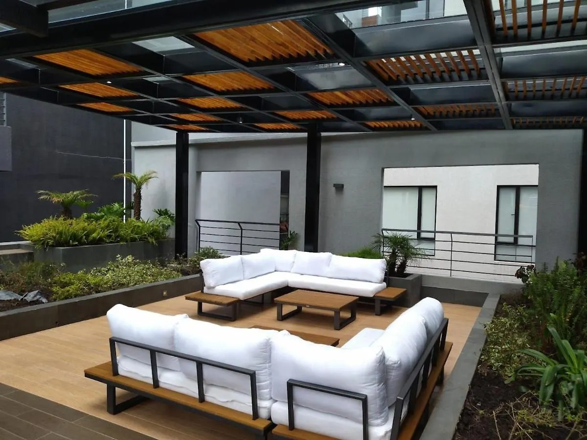 Suite Cosmopolitan Park Quito Apartamento